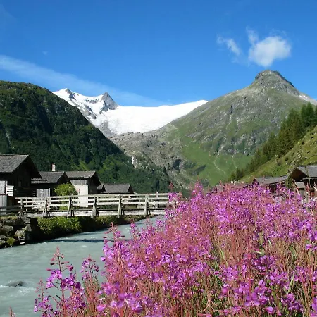 莫亚里霍夫酒店 4*