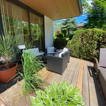 莫亚里霍夫酒店 4* 利恩茨