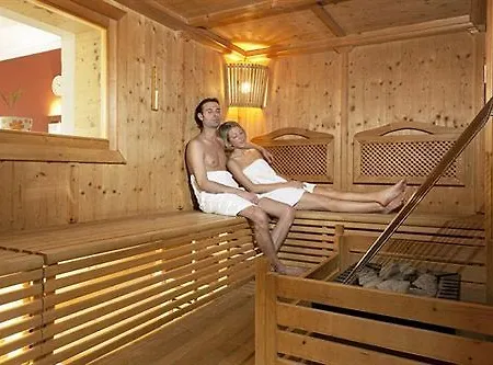 Moarhof Hotel 4*