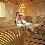 Moarhof Hotel 4*